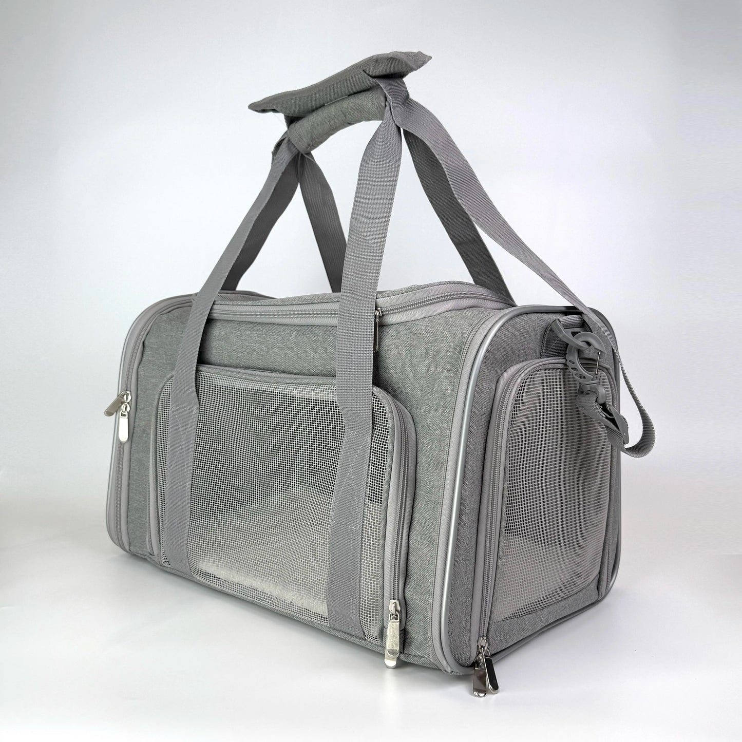 TravelPaw™ Airline-Approved Pet Carrier Bag – Breathable & Foldable