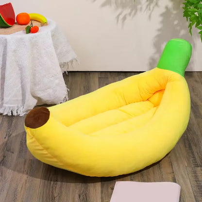 BananaNest™ Cozy Plush Pet Bed – Washable Banana Pet Nest