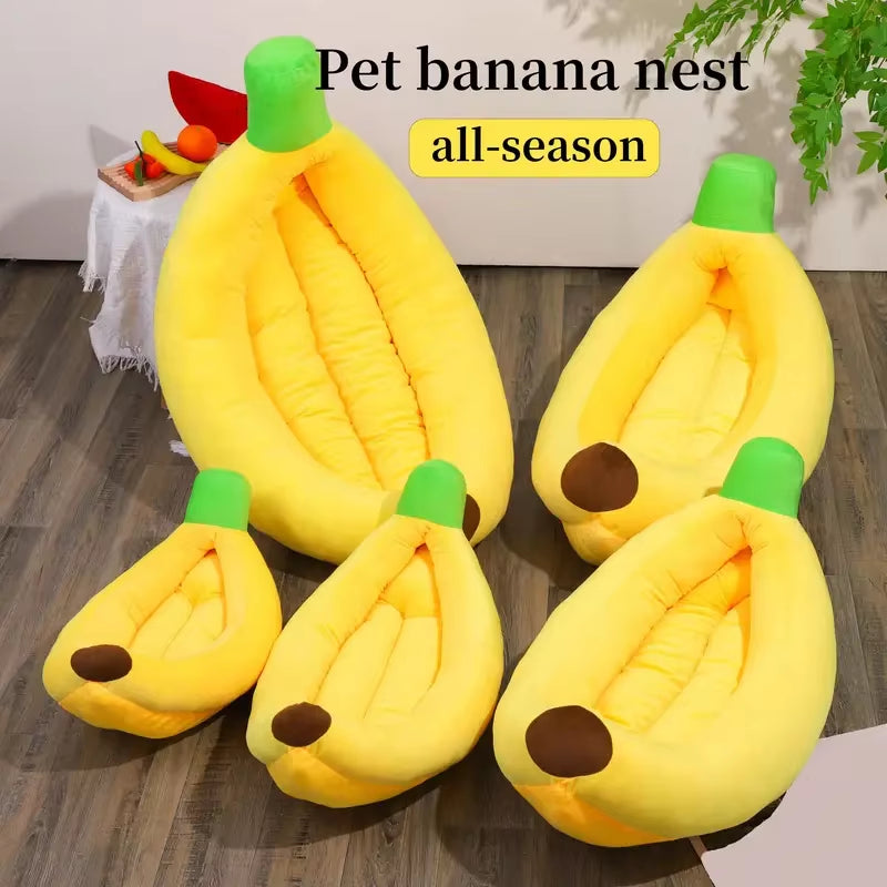 BananaNest™ Cozy Plush Pet Bed – Washable Banana Pet Nest